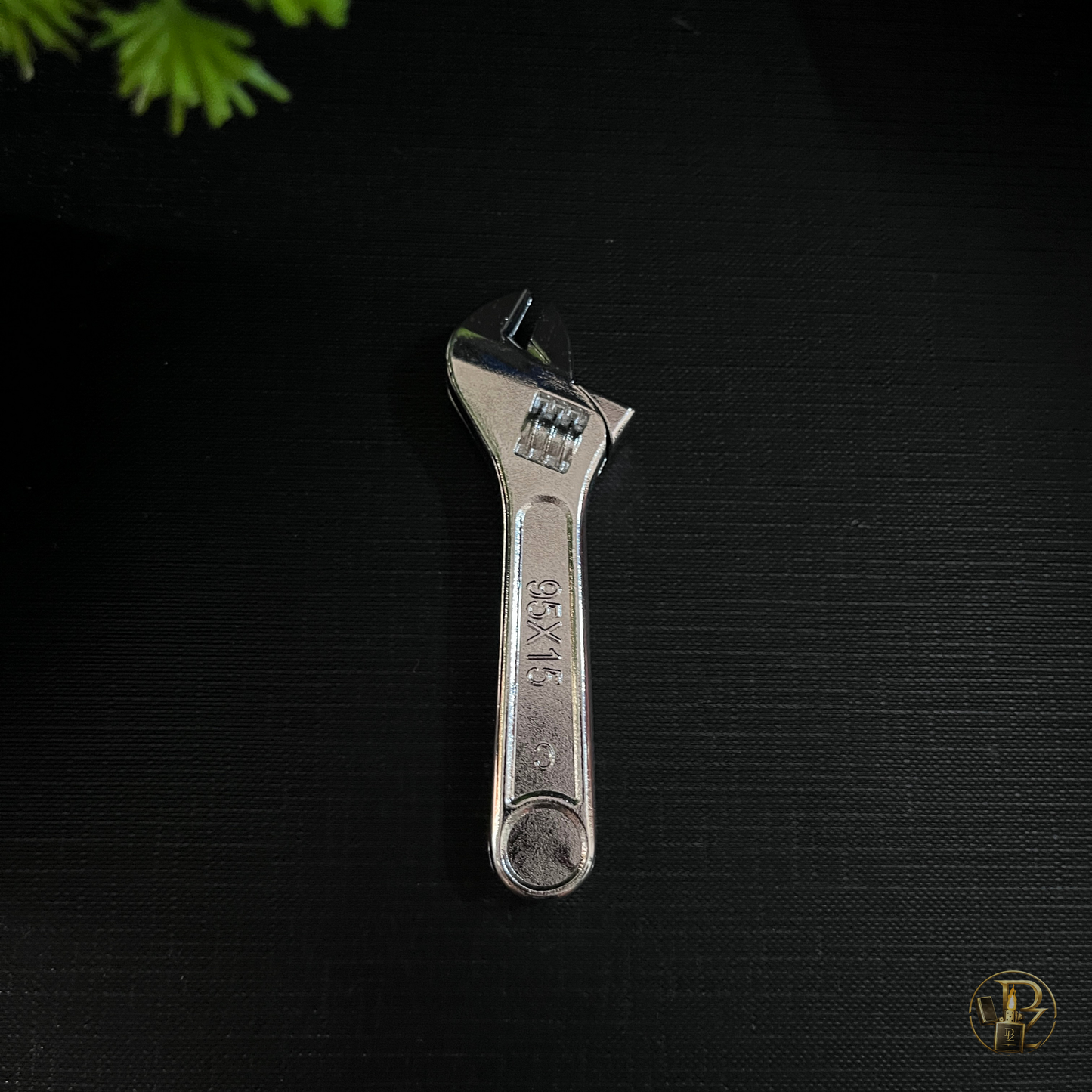 Mini wrench